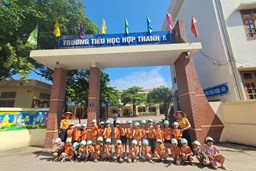 Chuyến tham quan Trường Tiểu học của các bé Trường Mầm Non Hợp Thanh