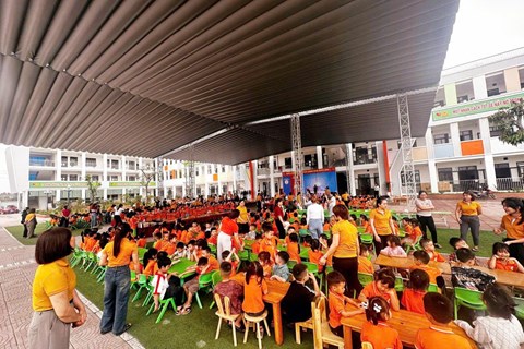 TRẢI NGHIỆM ĂN BUFFET NĂM HOC 2024 - 2025