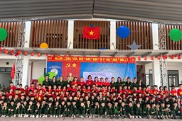 TRƯỜNG MẦM NON HỢP THANH TỔ CHỨC HOẠT ĐỘNG TRẢI NGHIỆM CHIẾN SĨ TÝ HON CHO TRẺ