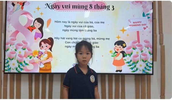 Lời chúc các bé lớp 5TA4 dành cho bà cho mẹ